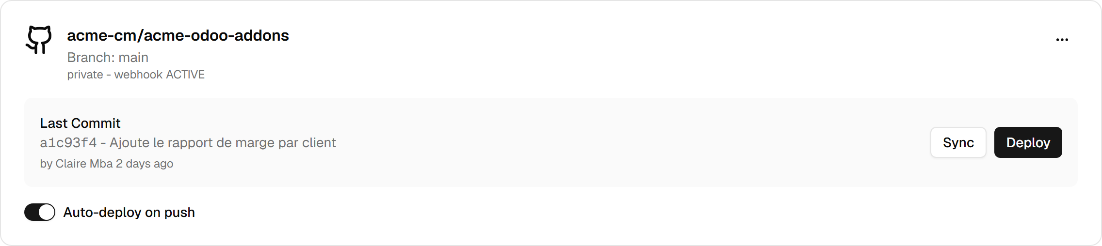 A connected repository card: full name, branch, webhook status, the last commit with its Sync and Deploy buttons, and the "Auto-deploy on push" switch turned on.