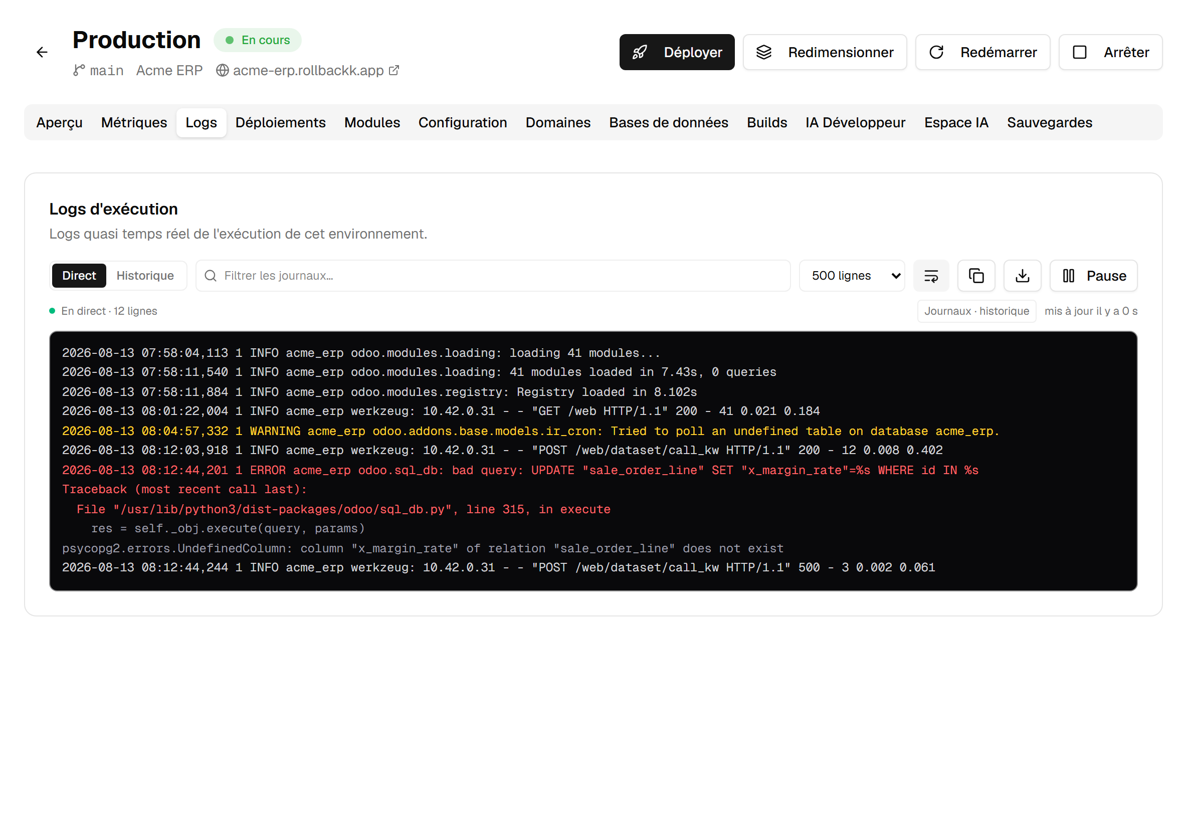 Le panneau de journaux : une sortie Odoo se terminant sur une traceback Python, la ligne WARNING en ambre, la ligne ERROR et la traceback en rouge, le sélecteur direct/historique, le champ de filtre et le badge de source indiquant « Journaux · historique ».